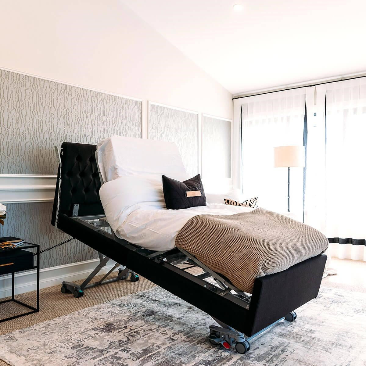 Carequip Casero Vogue Bed - detail view